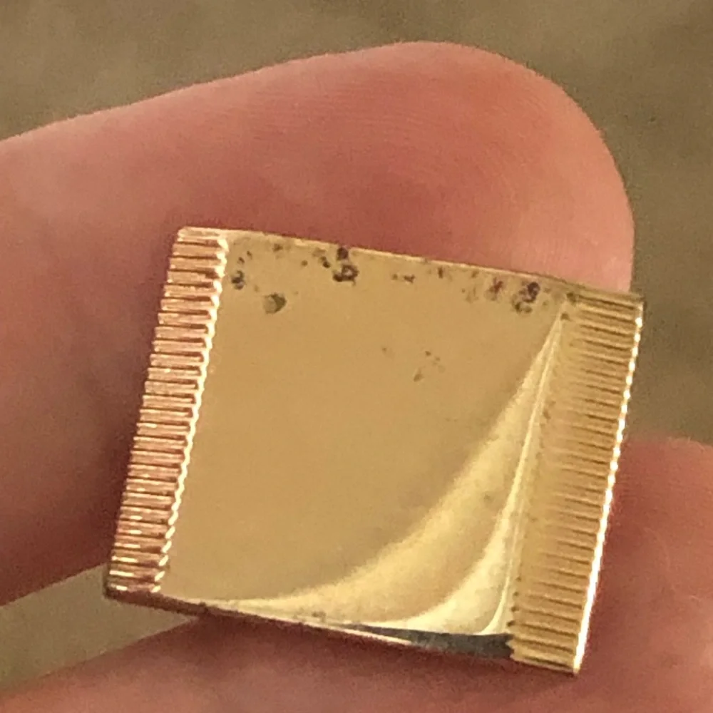 Vintage men’s rectangle gold plated cuff links